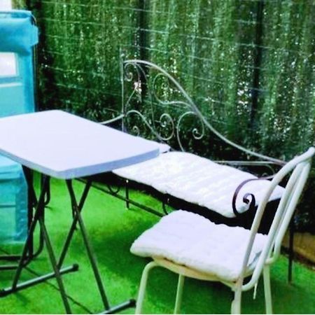 Nice View Jolie Studio Avec Jardin Exterior photo