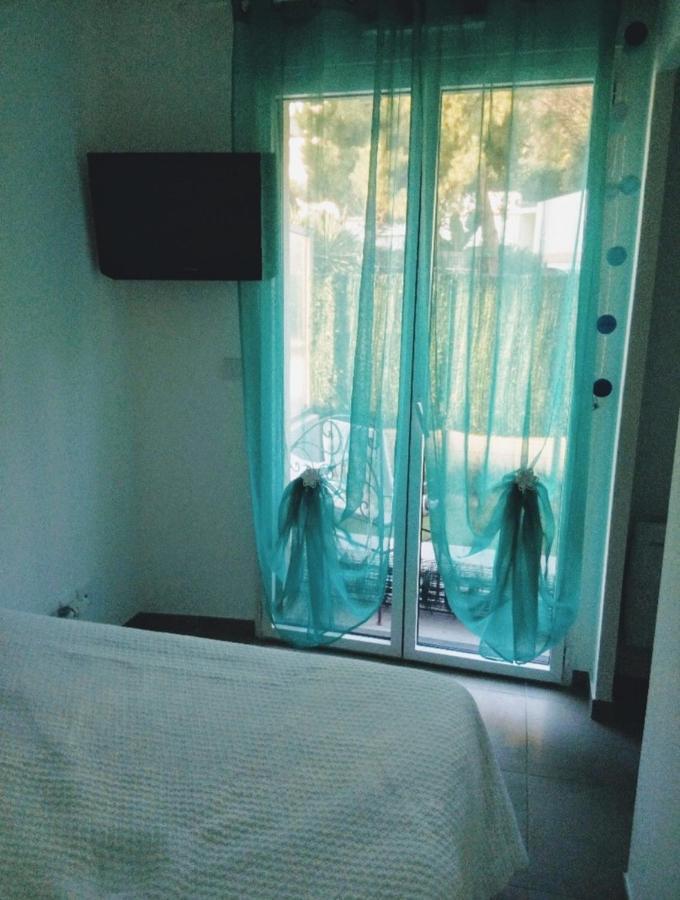 Nice View Jolie Studio Avec Jardin Exterior photo